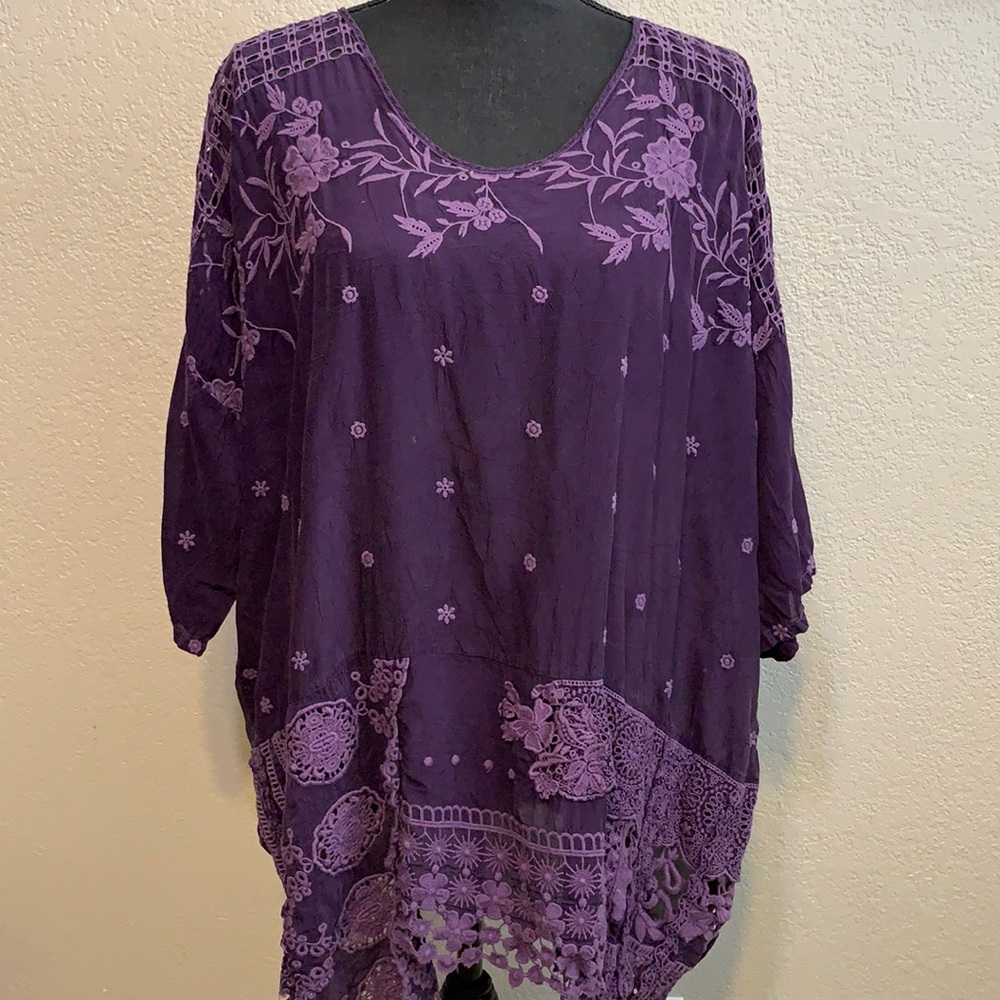 Johnny Was tunic top with embroidery and crochet details size XL